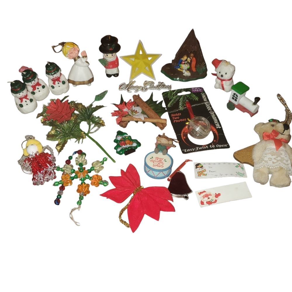 Mixed Lot Of Vintage Christmas Items
